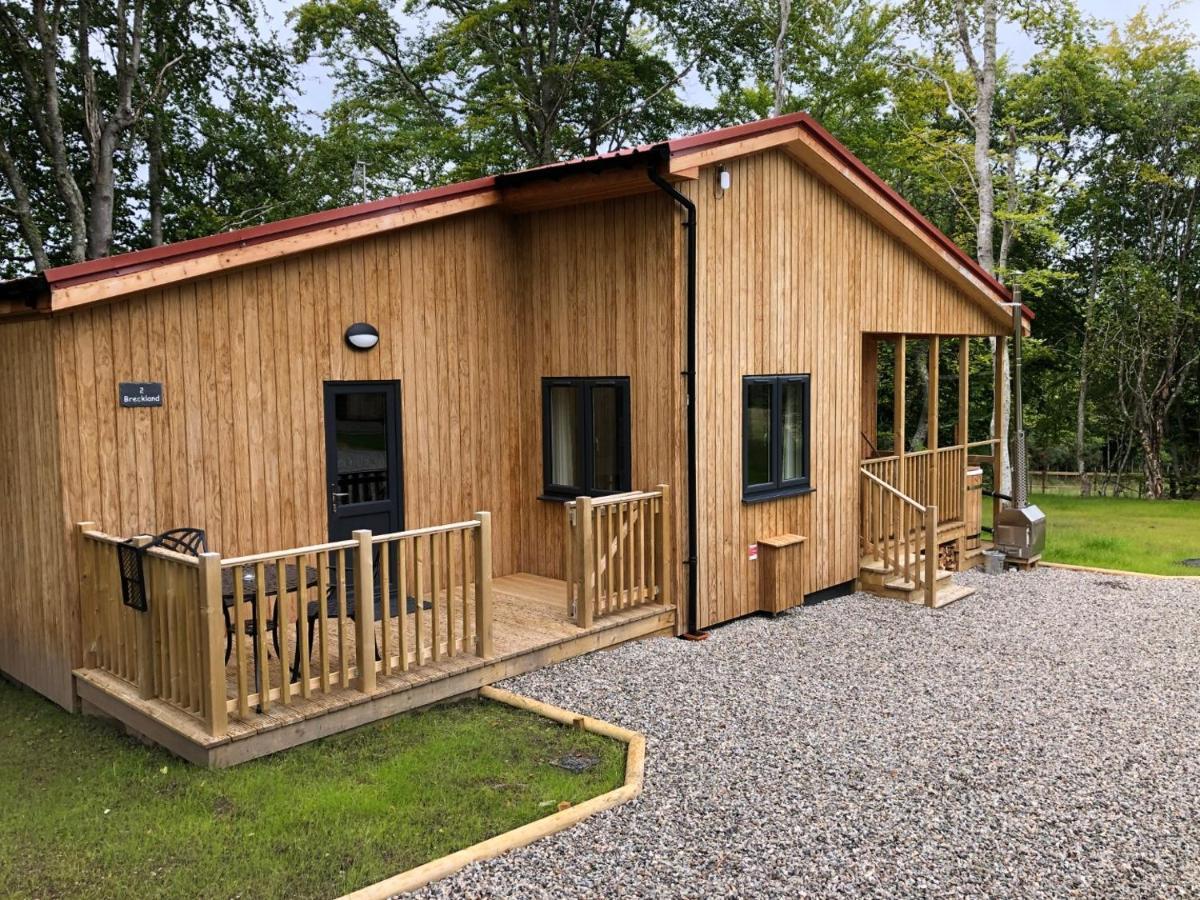 Breckland Lodge 2 With Hot Tub Belladrum Kültér fotó